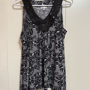 Black and Gray Patterned Top